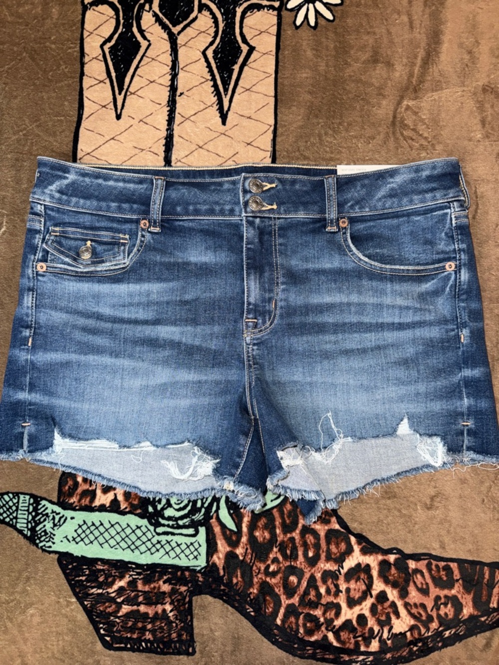 NWT American Eagle Outfitters Distressed Blue Denim Cutoff Shorts Size 16